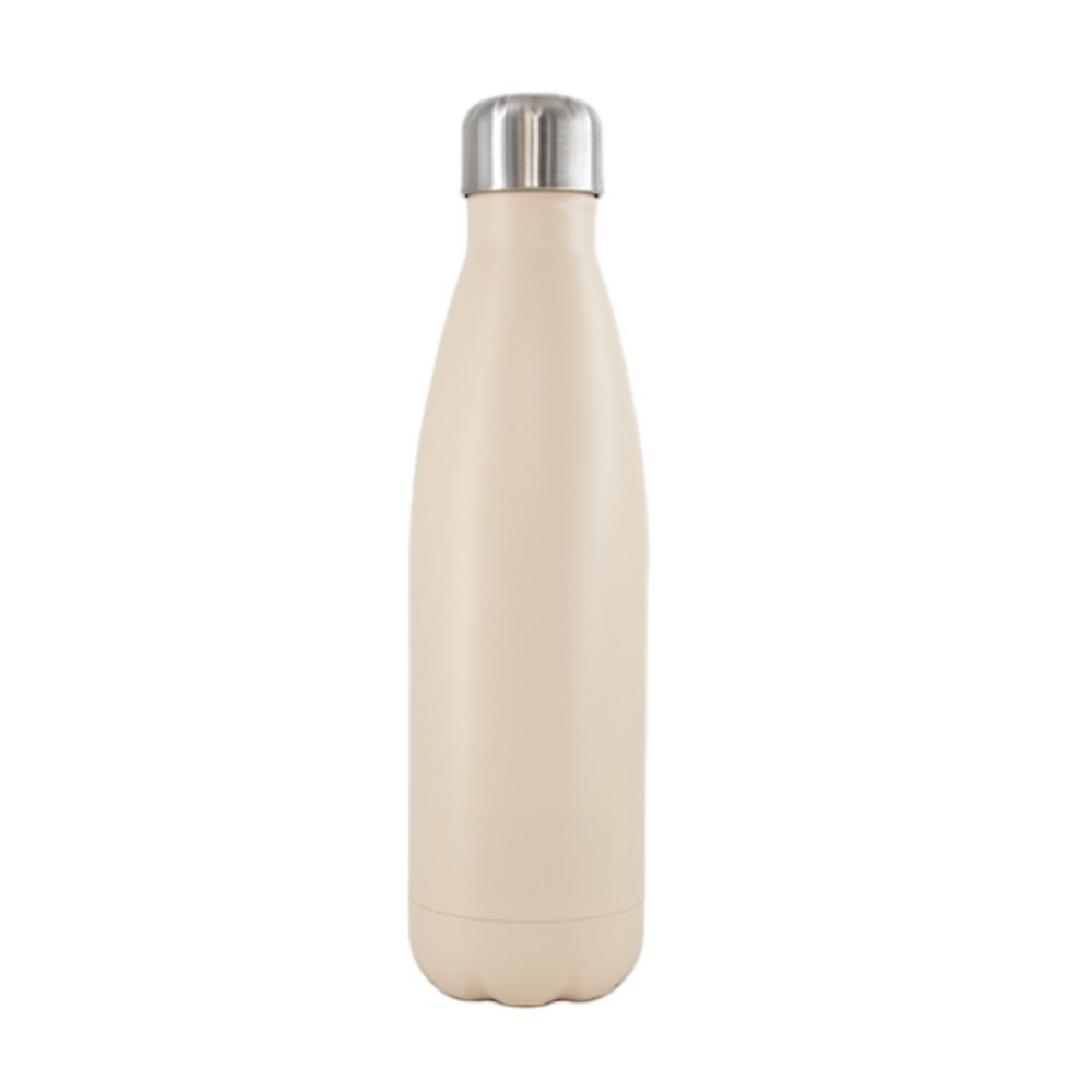 Botella térmica Fluye 500ml en color Baja Sand acero inoxidable, mantiene líquidos fríos hasta 24 horas y calientes hasta 12 horas. Ideal para todo tipo de bebidas.